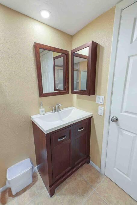 The Cool Cactus Condo With Pool And Jacuzzi Tempe Esterno foto